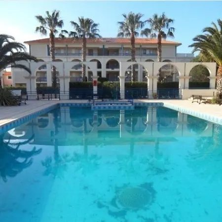 Avec Piscine, 5 Couchages, Parking, Le Lavandou - Fr-1-251-908