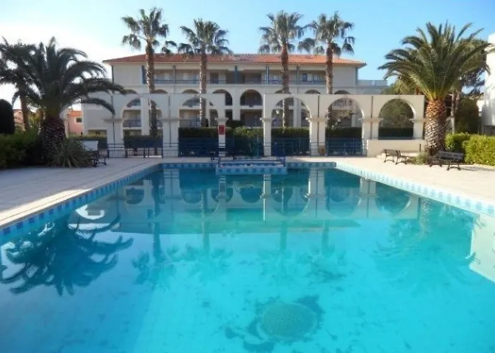 Avec Piscine, 5 Couchages, Parking, Le Lavandou - Fr-1-251-908