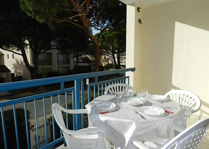 Avec Piscine, 5 Couchages, Parking, Le Lavandou - Fr-1-251-908